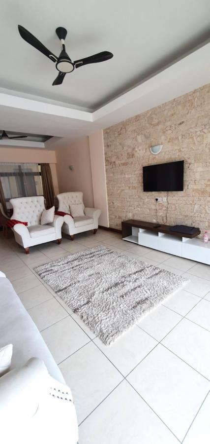 Penthouse Five - The Beautiful 3Br En-Suite Apt Mombasa Exterior photo