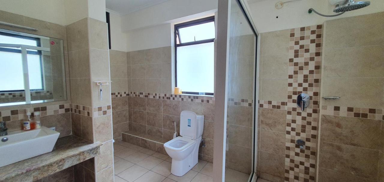 Penthouse Five - The Beautiful 3Br En-Suite Apt Mombasa Exterior photo