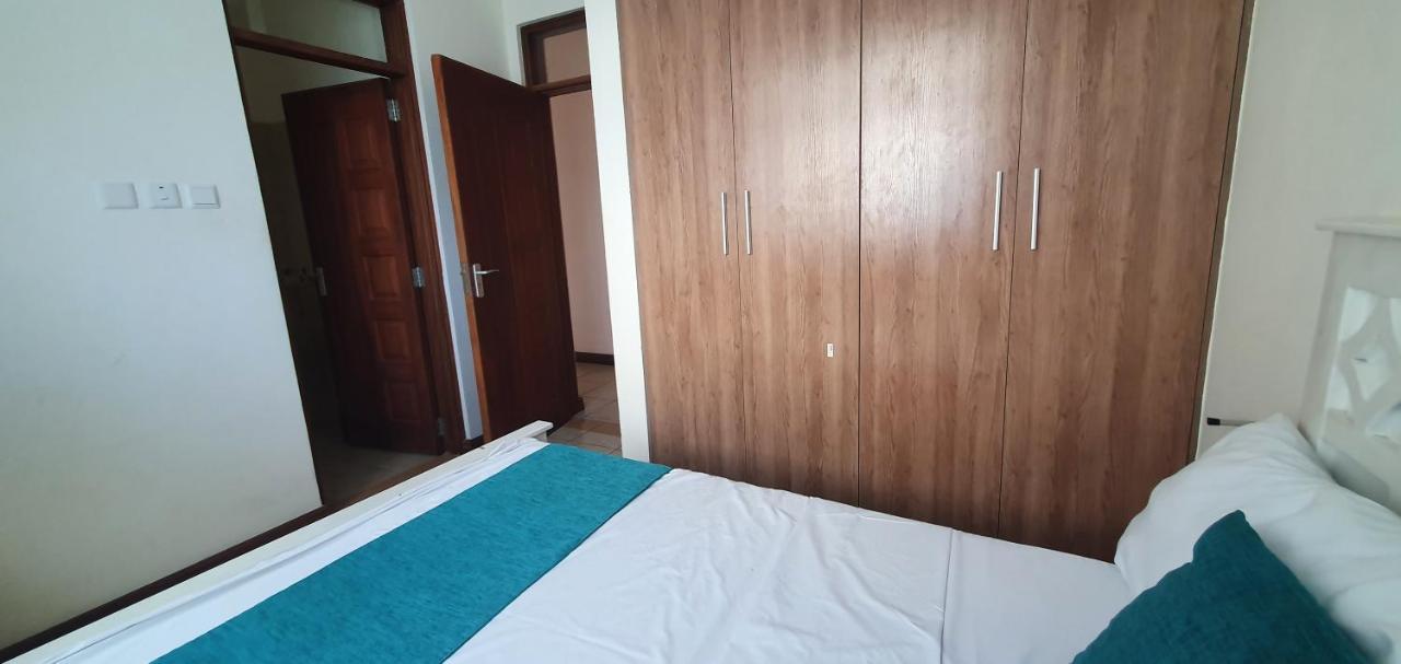 Penthouse Five - The Beautiful 3Br En-Suite Apt Mombasa Exterior photo